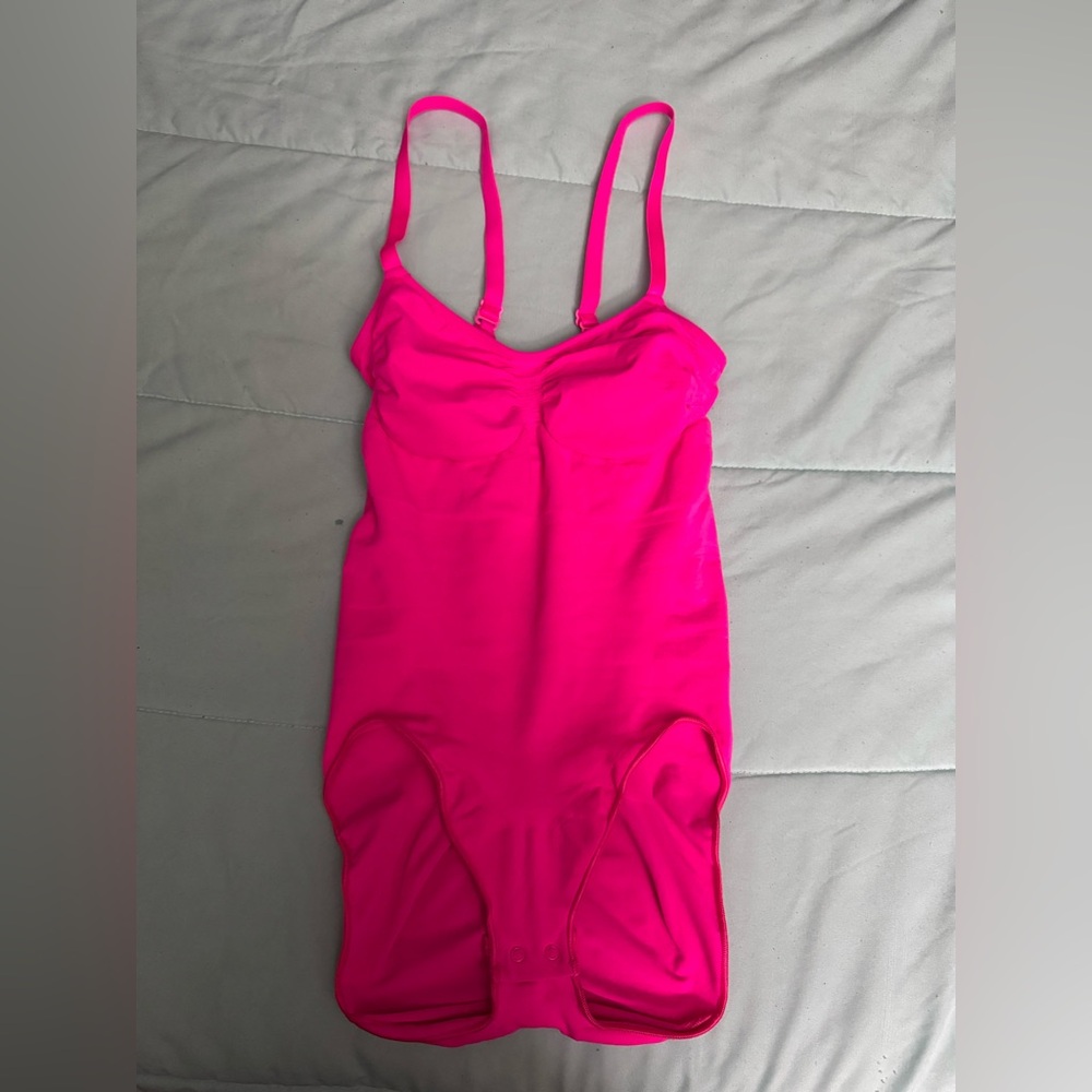 SKIMS Seamless Sculpt Bodysuit